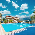 Hotel Casa De Levıssı