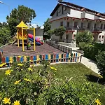 Hotel Casa De Levıssı
